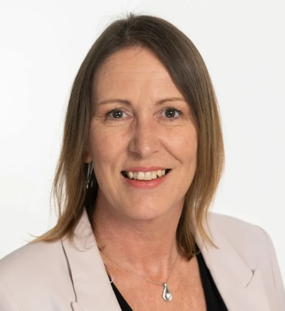 Headshot of Alison Mitchell