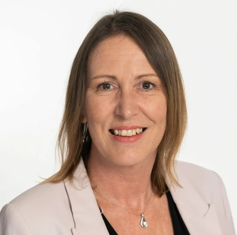 Headshot of Alison Mitchell