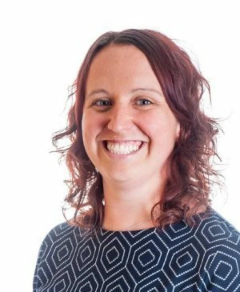 Headshot of Amy Ennis