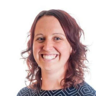 Headshot of Amy Ennis