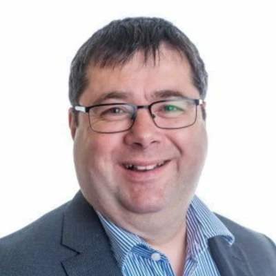 Headshot of Andrew Spencer
