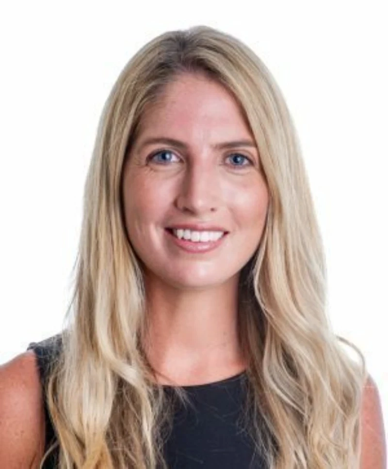 Headshot of Chantelle Rogers