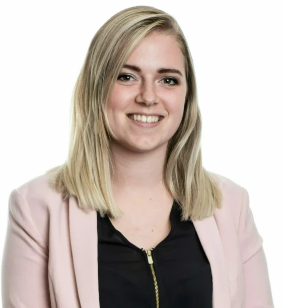 Headshot of Harriet Hollyman