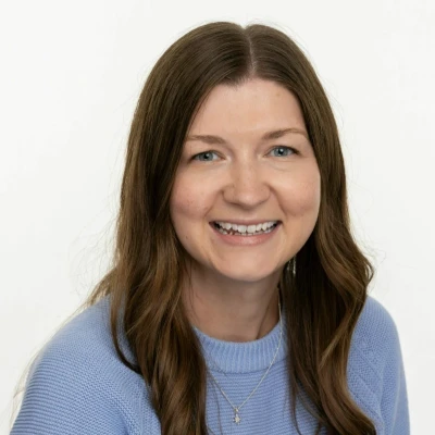 Headshot of Laura Bingham