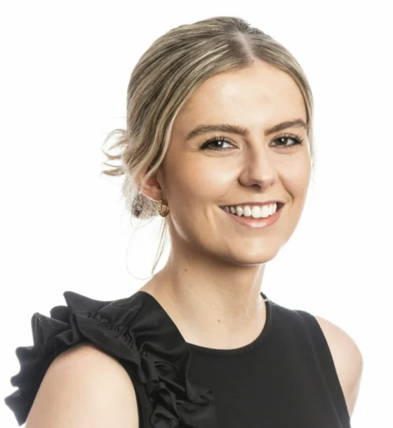 Headshot of Phoebe Hall