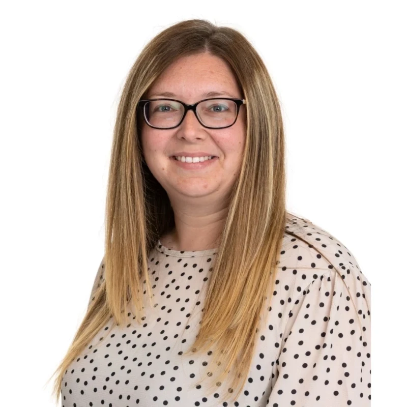 Headshot of Zoe Willson